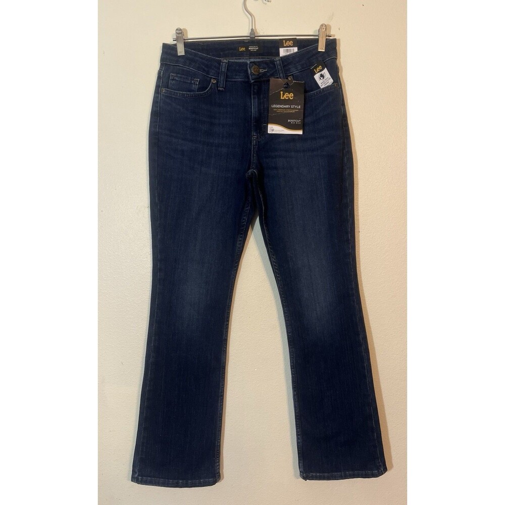 Lee Classic Fit Women's Straight Leg Jeans - Size 6 Short NEW WITH TAGS